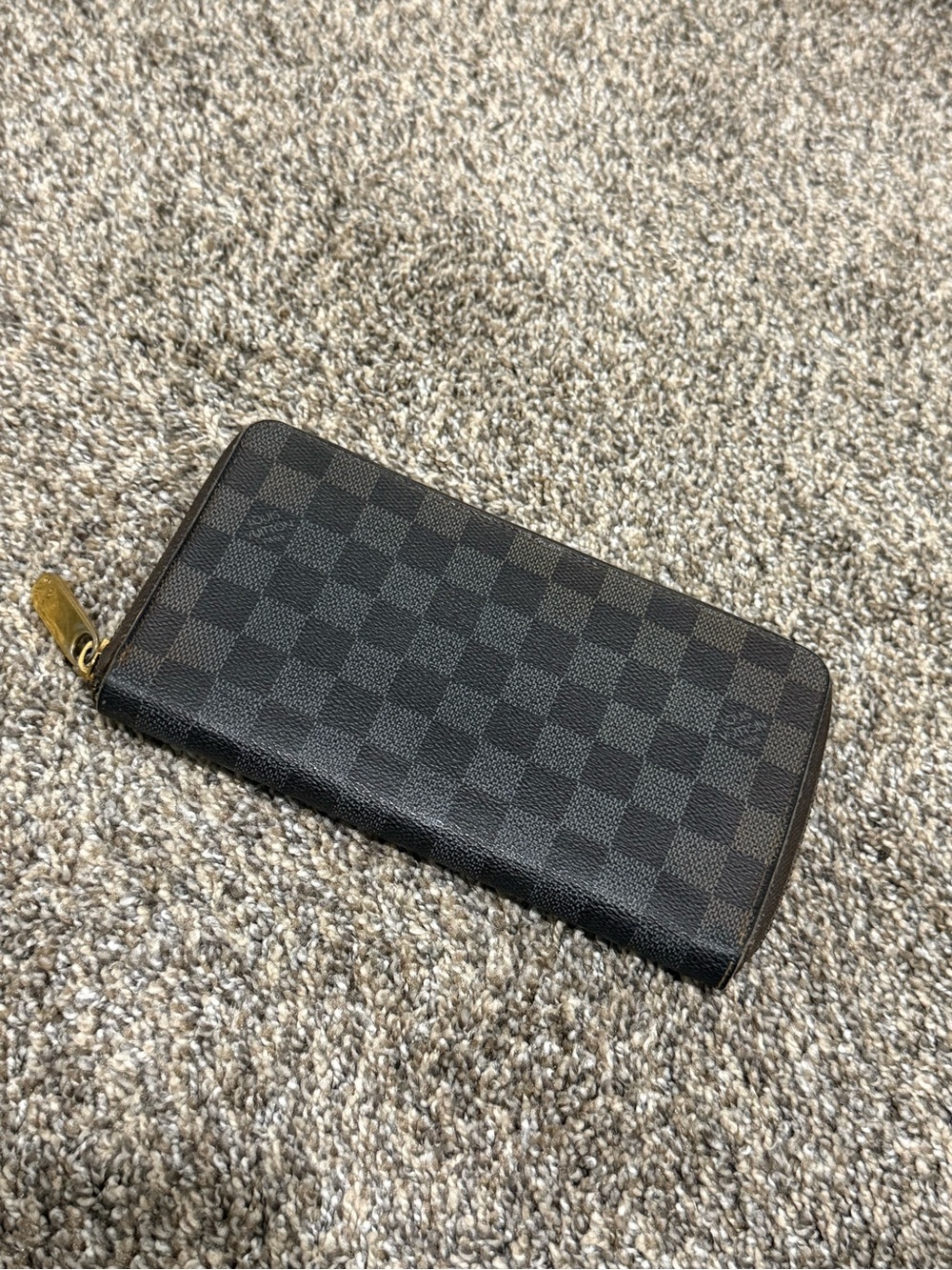 AUTHENTIC Louis Vuitton Graphite Zip Around Wallet